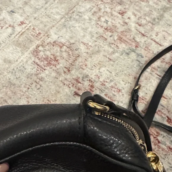 Gucci Disco Crossbody Bag - Picture 5 of 11